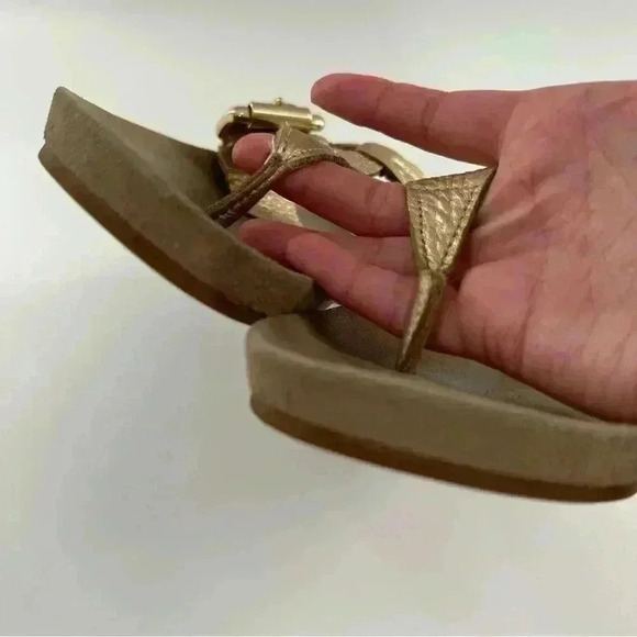 Michael Michael Kors sandals 6 gold metallic leather thong flip flop flatforms - Picture 10 of 12